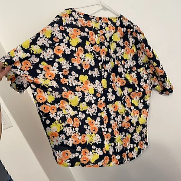 JONES NEW YORK Plus Size Tie Front V-Neck Blouse Navy Blue White Multi Floral 2X - Picture 10 of 13